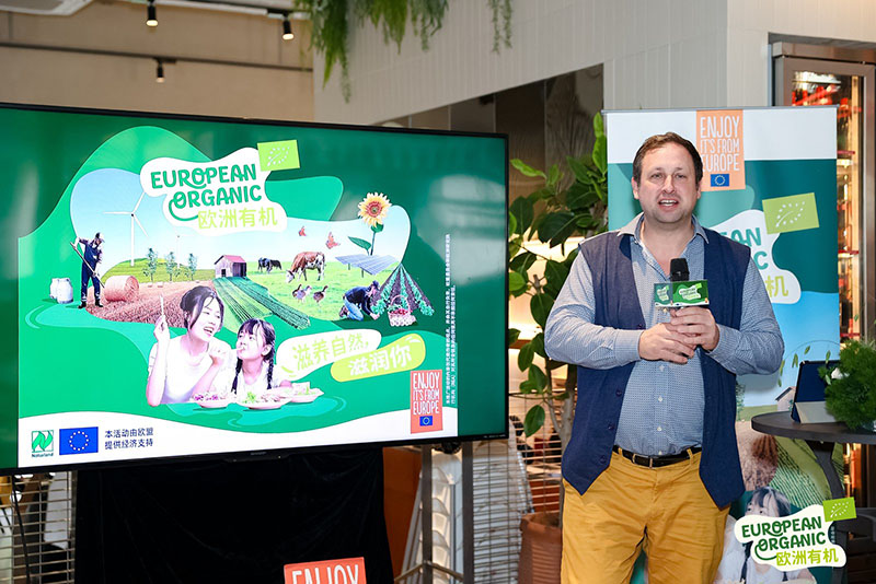 2_1600_3000_gif (5).jpg